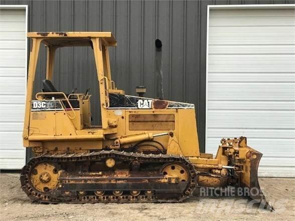 CAT D3C Vikšriniai buldozeriai