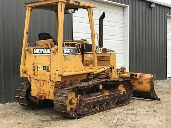 CAT D3C Vikšriniai buldozeriai