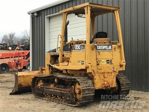 CAT D3C Vikšriniai buldozeriai