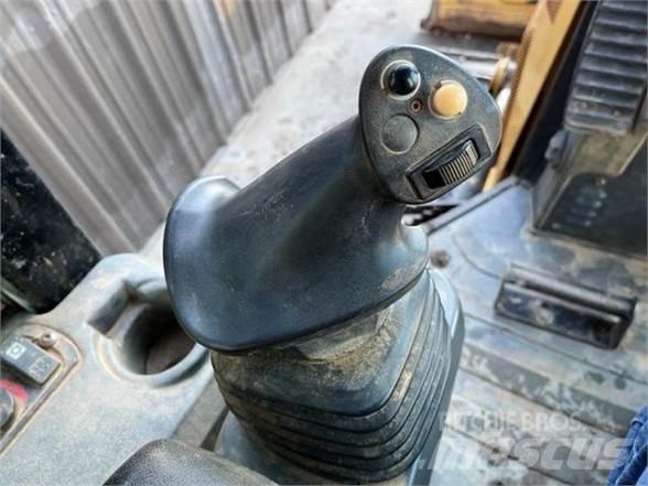 CAT D3K2 Vikšriniai buldozeriai