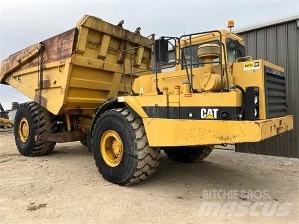 CAT D40D Karjeriniai savivarčiai