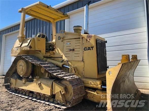 CAT D4H Vikšriniai buldozeriai