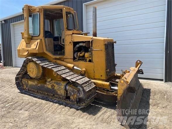 CAT D4H Vikšriniai buldozeriai