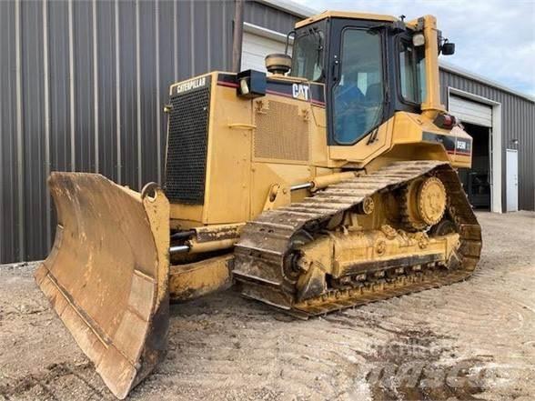 CAT D5M Vikšriniai buldozeriai