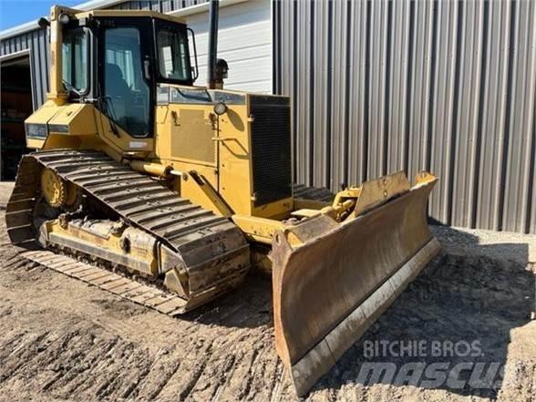 CAT D5M LGP Vikšriniai buldozeriai