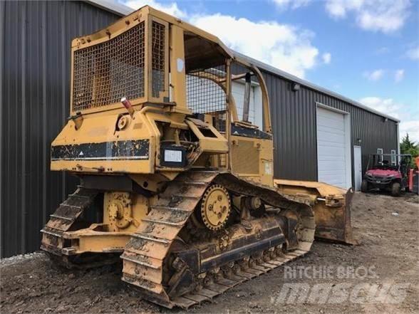 CAT D5M XL Vikšriniai buldozeriai