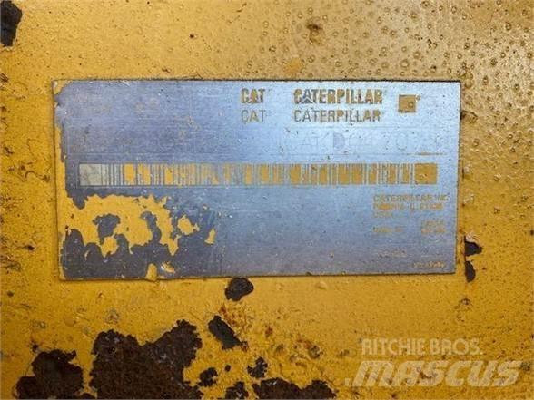 CAT D5N Vikšriniai buldozeriai
