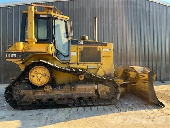 CAT D6M XL Vikšriniai buldozeriai