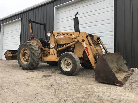 Ford 445A Naudoti ratiniai krautuvai