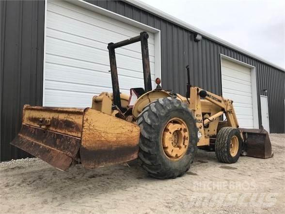 Ford 445A Naudoti ratiniai krautuvai