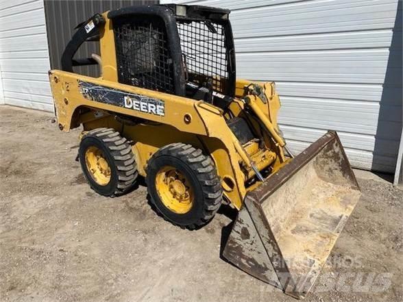 John Deere 317 Krautuvai su šoniniu pasukimu