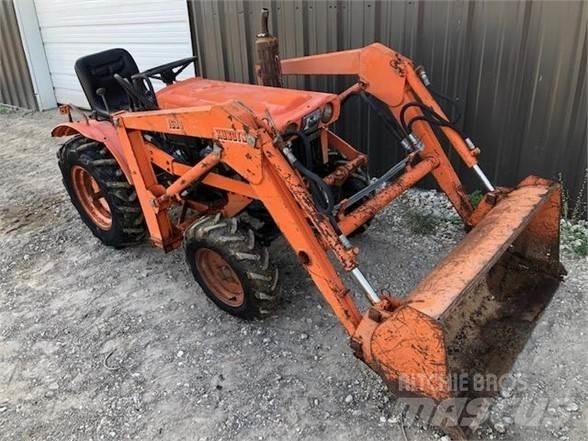 Kubota B7100 Traktoriai