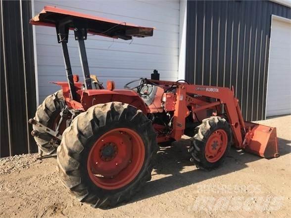 Kubota M4700 Traktoriai