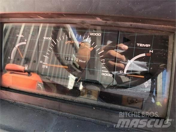 Kubota M6800 Traktoriai