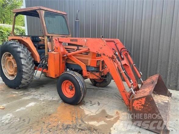 Kubota M8950 Traktoriai
