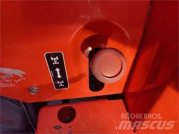 Kubota MX5000 Traktoriai