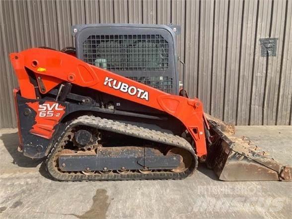 Kubota SVL65-2 Krautuvai su šoniniu pasukimu