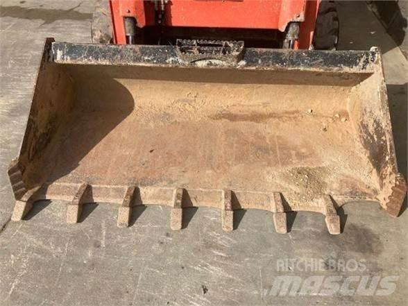Kubota SVL65-2 Krautuvai su šoniniu pasukimu