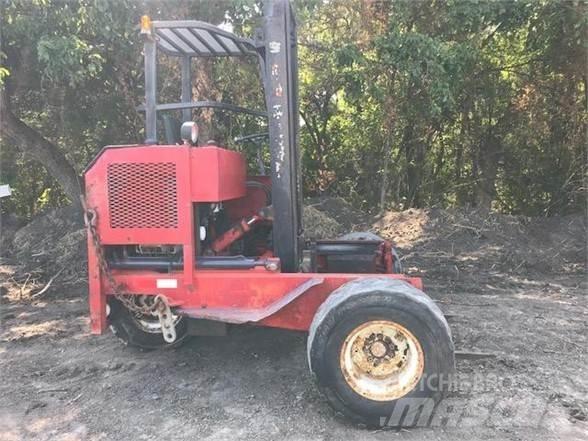 Moffett M5000 Ant sunkvežimių montuojami šakiniai krautuvai