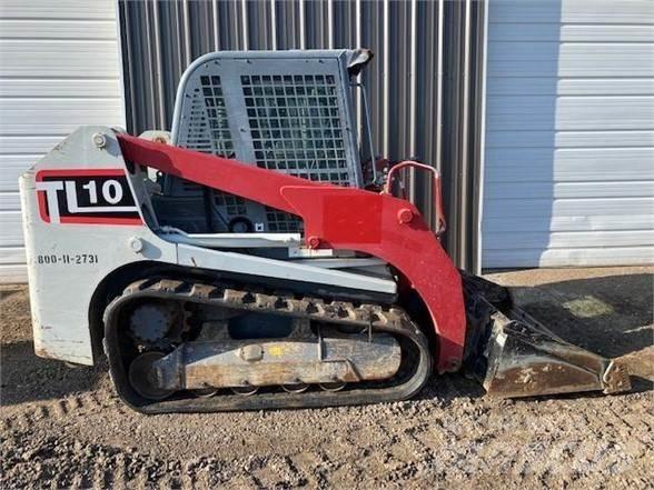 Takeuchi TL10 Krautuvai su šoniniu pasukimu