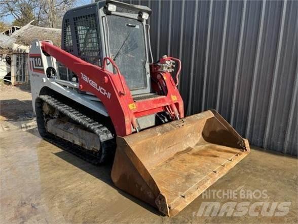 Takeuchi TL10 Krautuvai su šoniniu pasukimu