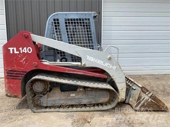 Takeuchi TL140 Krautuvai su šoniniu pasukimu