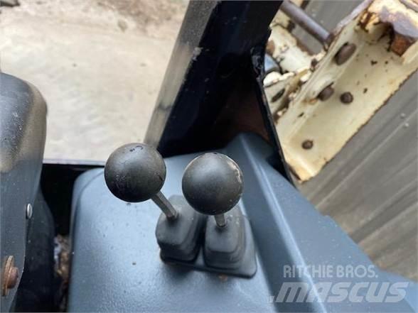 Terex TLB840R Ekskavatoriniai krautuvai