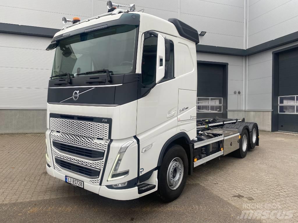 Volvo FH 540 Sunkvežimiai su keliamuoju kabliu