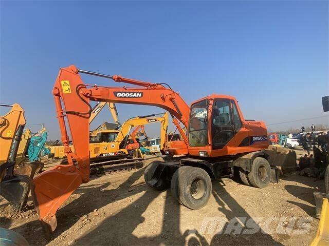 Doosan DH150LC-7 Vikšriniai ekskavatoriai