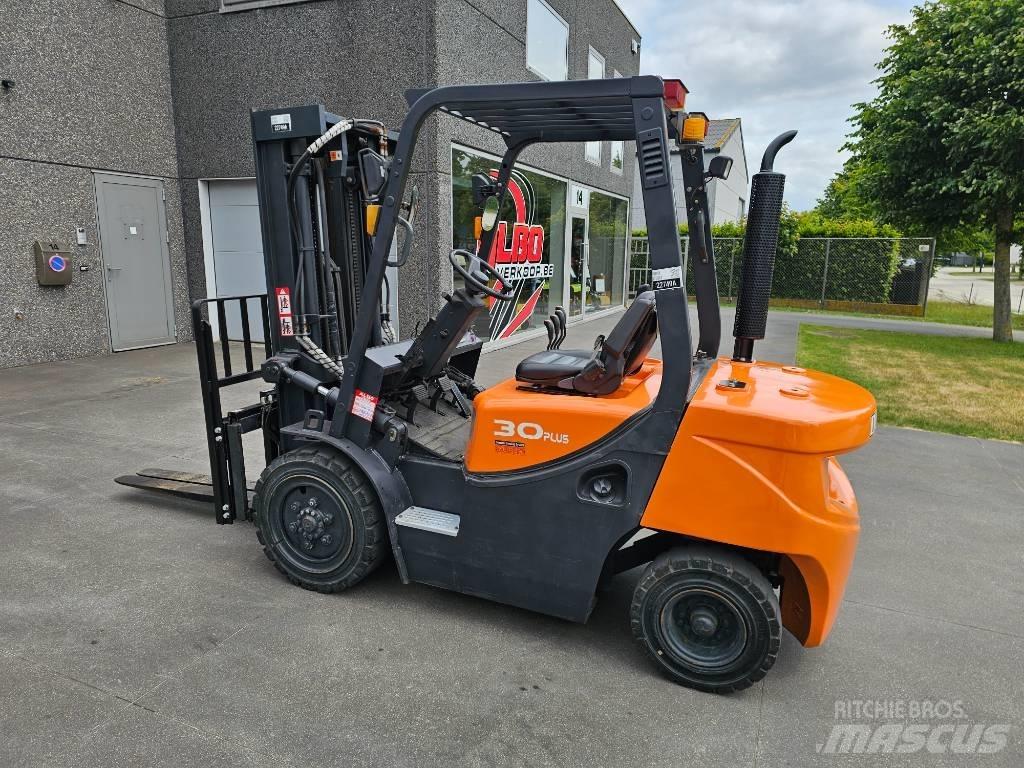 Doosan D 30 G Dyzeliniai krautuvai