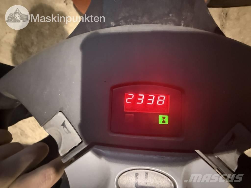 Toyota BT SWE 80 L Elektriniai šakiniai krautuvai