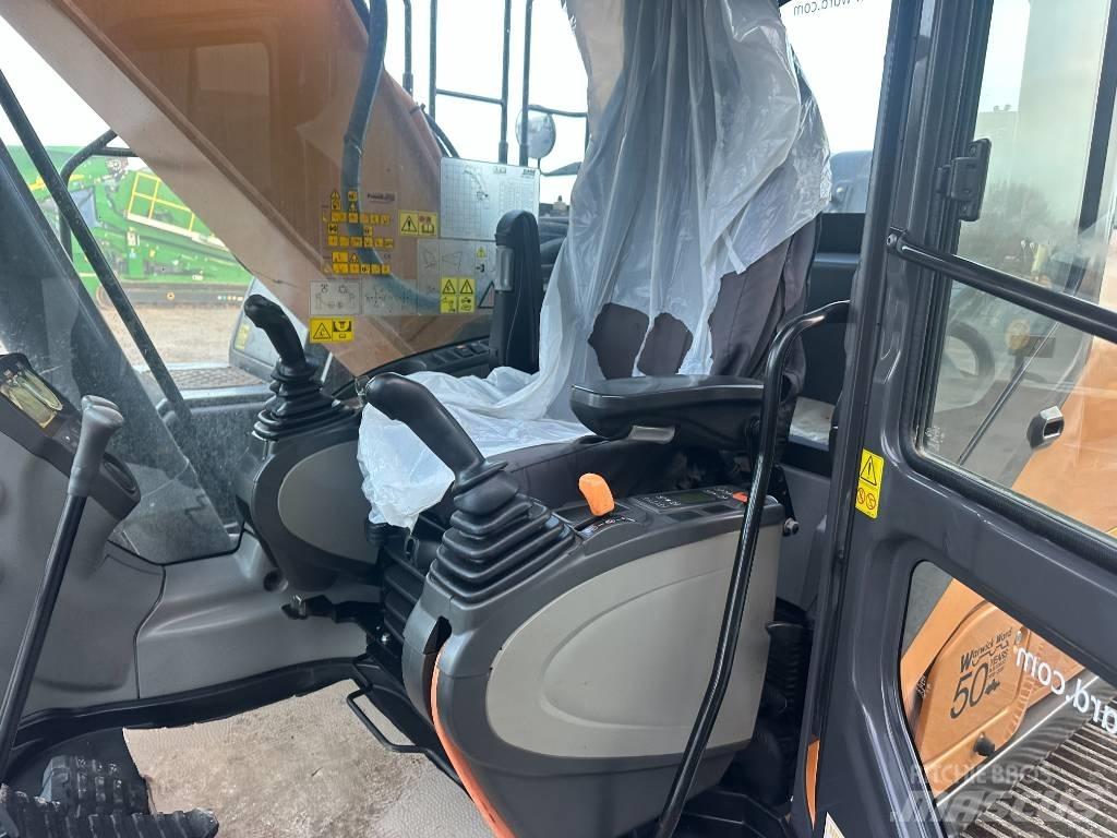 CASE CX 300D Vikšriniai ekskavatoriai