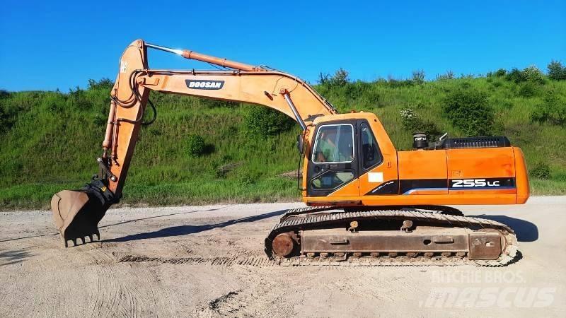 Daewoo S255 LC Vikšriniai ekskavatoriai