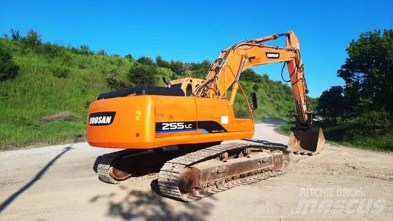 Daewoo S255 LC Vikšriniai ekskavatoriai