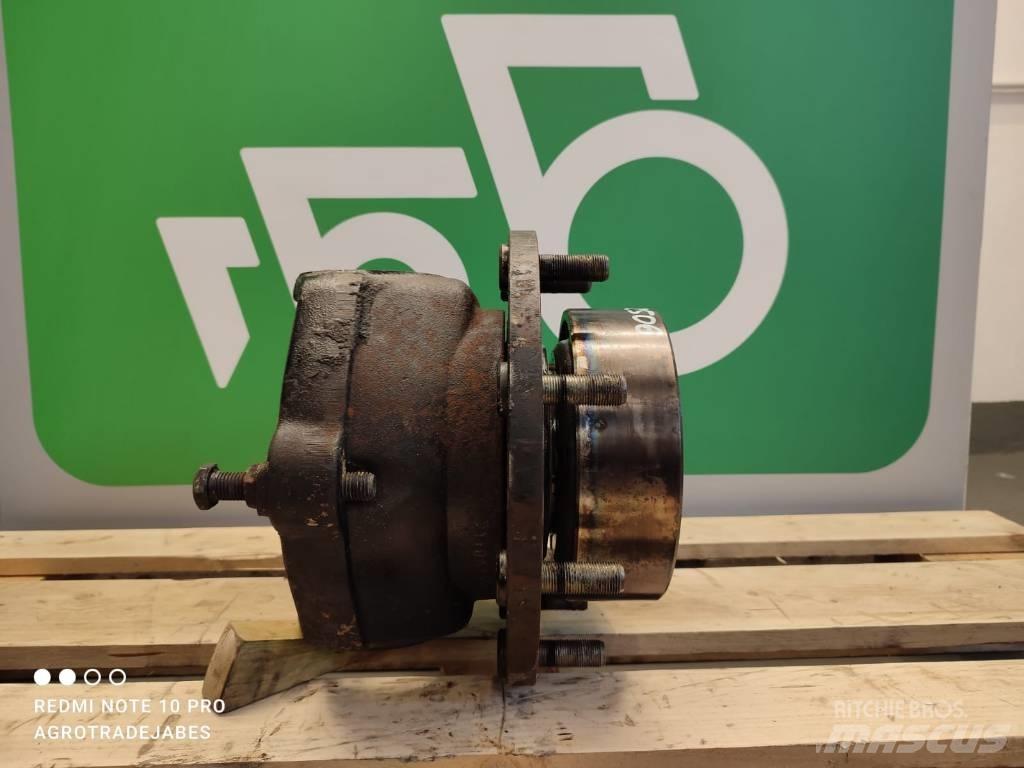 Kramer 750 hub Ašys