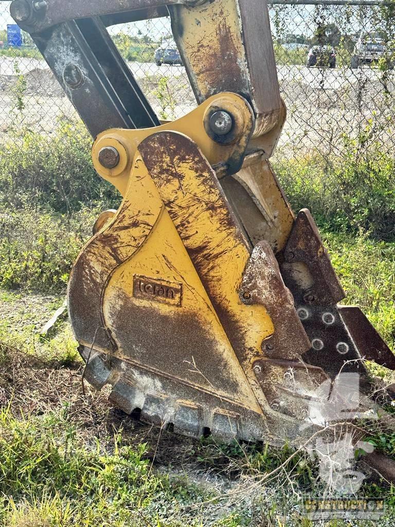 CAT 325 CL Vikšriniai ekskavatoriai