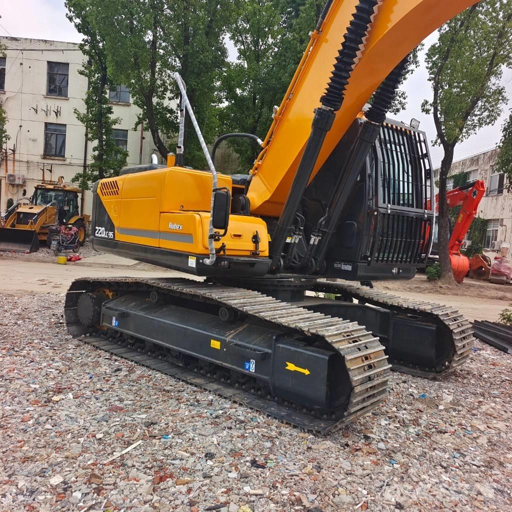 Hyundai 220LC-9S Vikšriniai ekskavatoriai