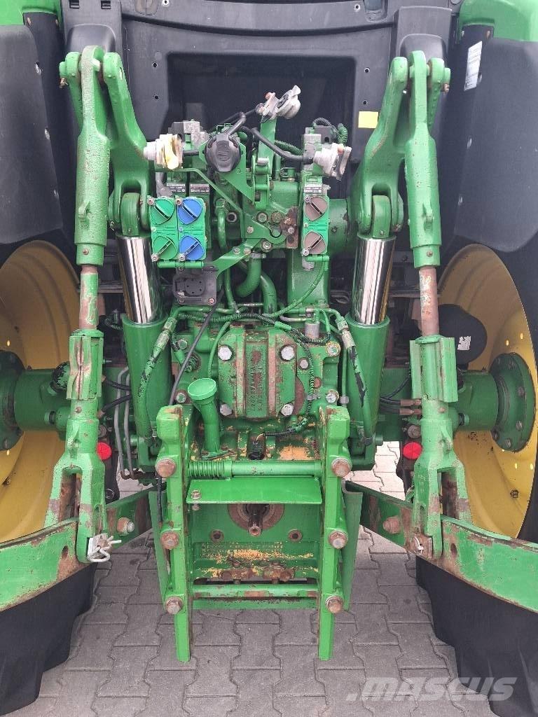 John Deere 6150 R Traktoriai