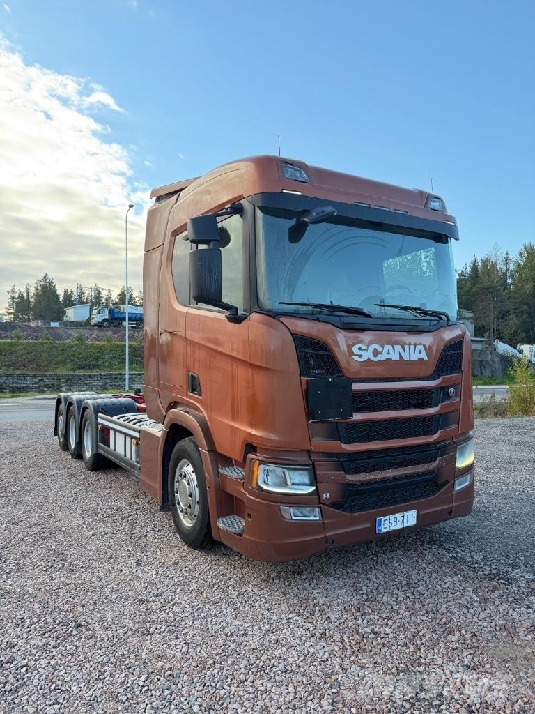 Scania R540B8x4*4NB Važiuoklė su kabina