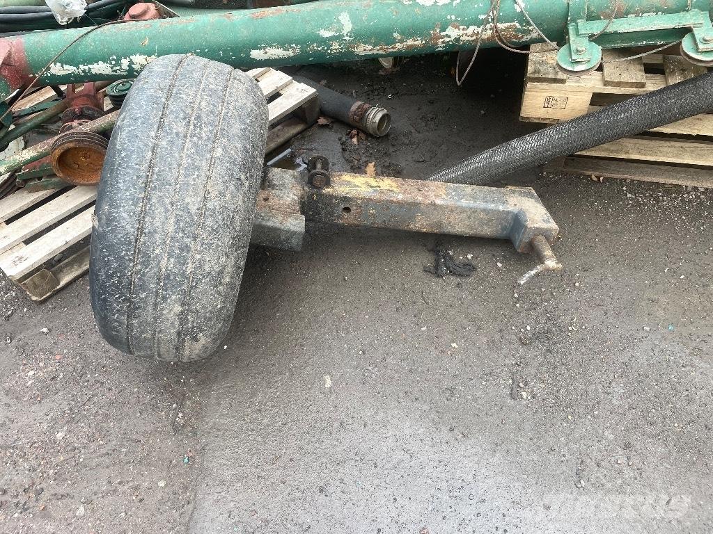 New Holland TS 100 Traktoriai