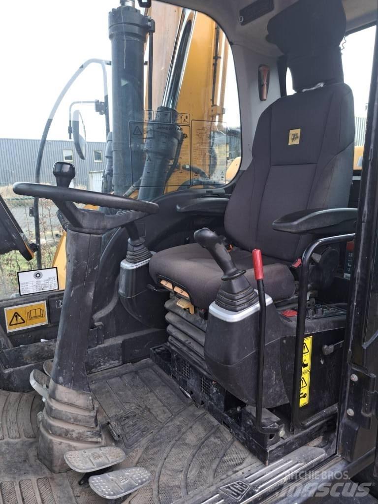 JCB JS 145 W Ratiniai ekskavatoriai
