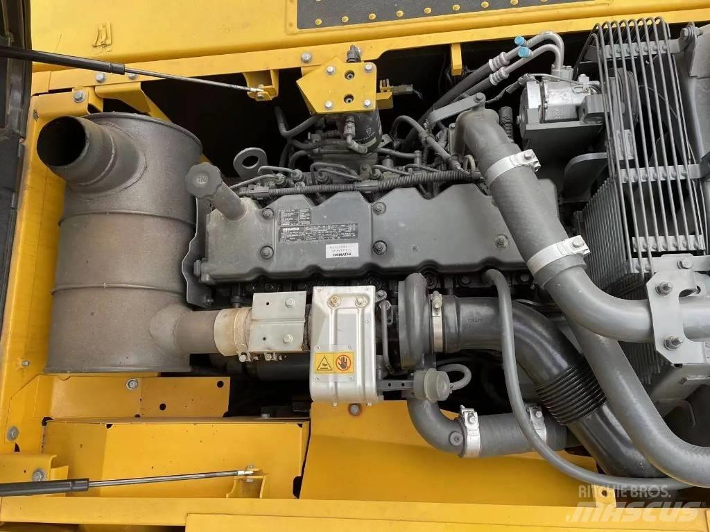 Komatsu PC240-8 Vikšriniai ekskavatoriai
