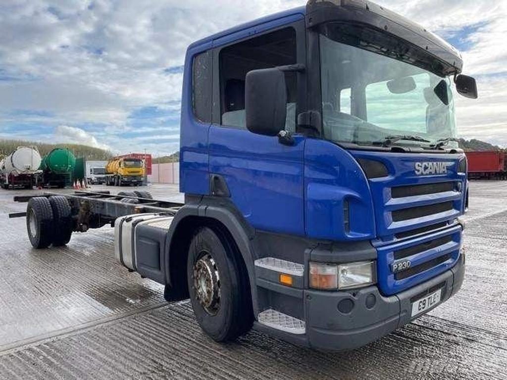 Scania P 230 Važiuoklė su kabina
