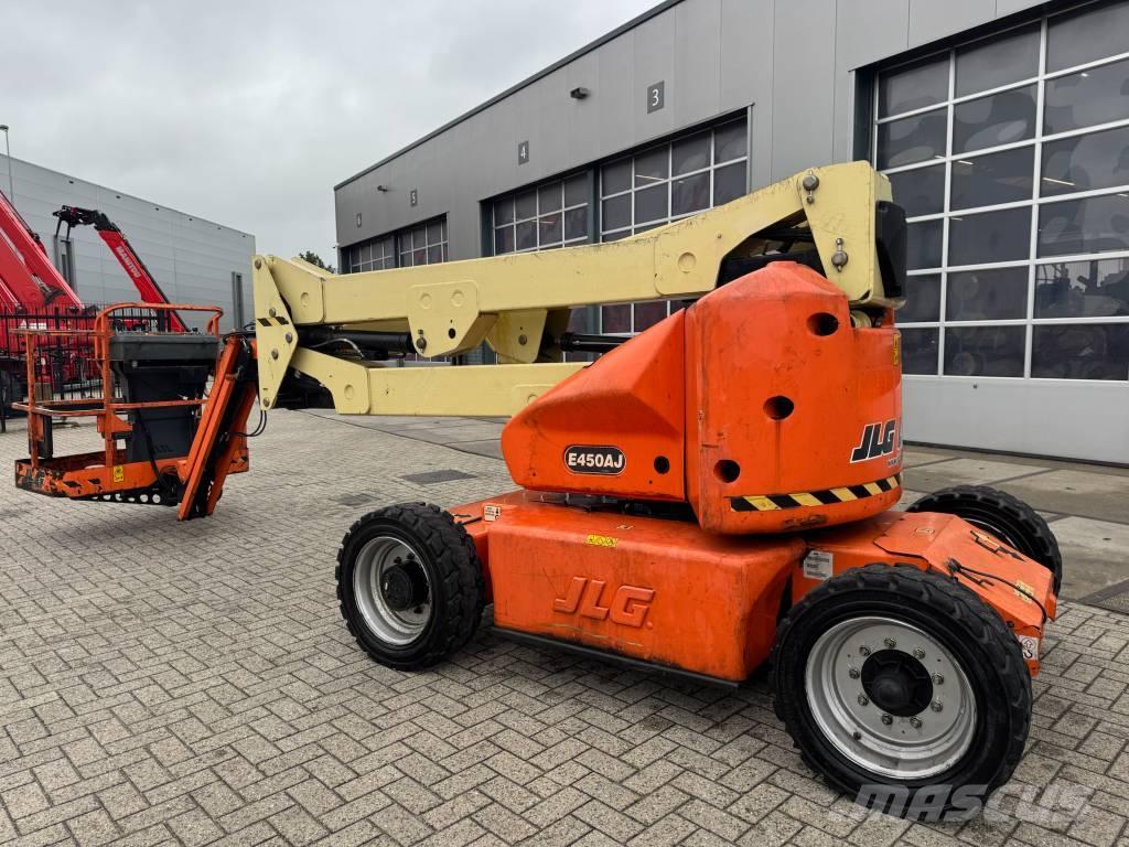 JLG E 450 AJ Alkūniniai keltuvai