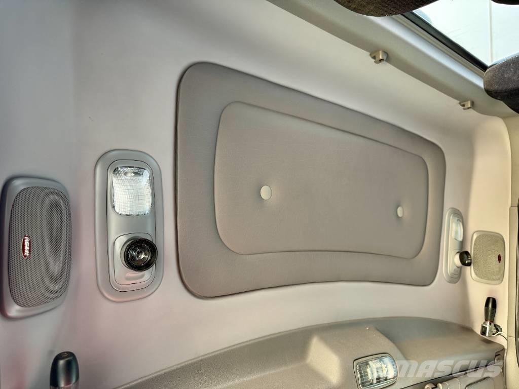 Peterbilt 389 Naudoti vilkikai