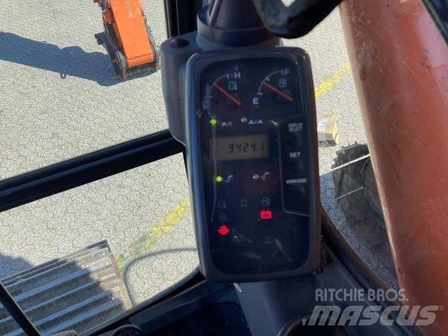 Hitachi ZX225USRLC Vikšriniai ekskavatoriai