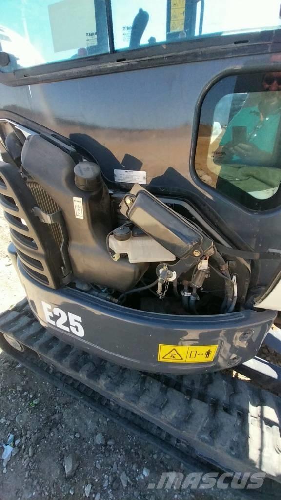 Bobcat E 25 Mini ekskavatoriai < 7 t