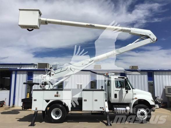 Altec AA755L Ant vilkikų montuojamos kėlimo platformos