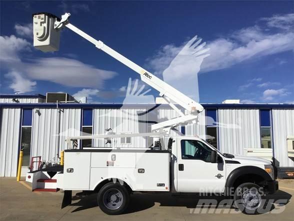 Altec AT200A Ant vilkikų montuojamos kėlimo platformos