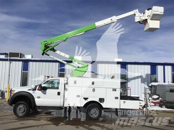 Altec AT40G Ant vilkikų montuojamos kėlimo platformos
